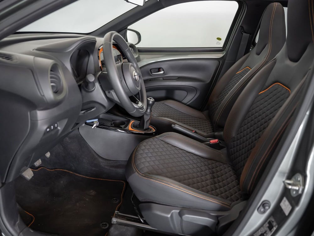 Toyota Aygo X usata a Foggia (12)
