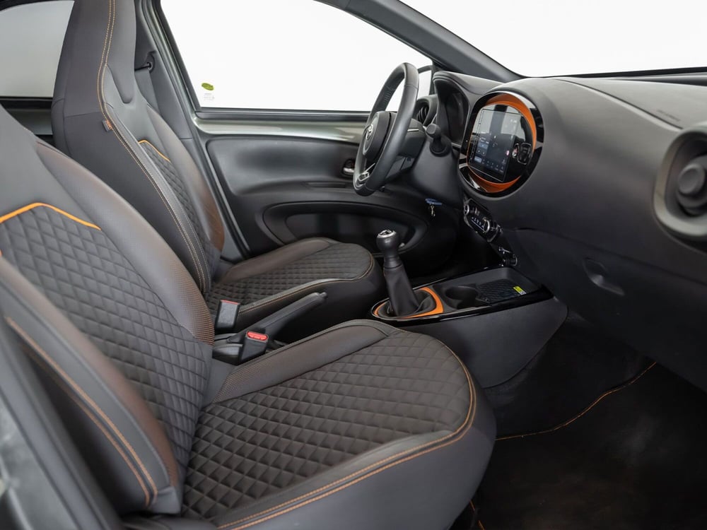 Toyota Aygo X usata a Foggia (7)