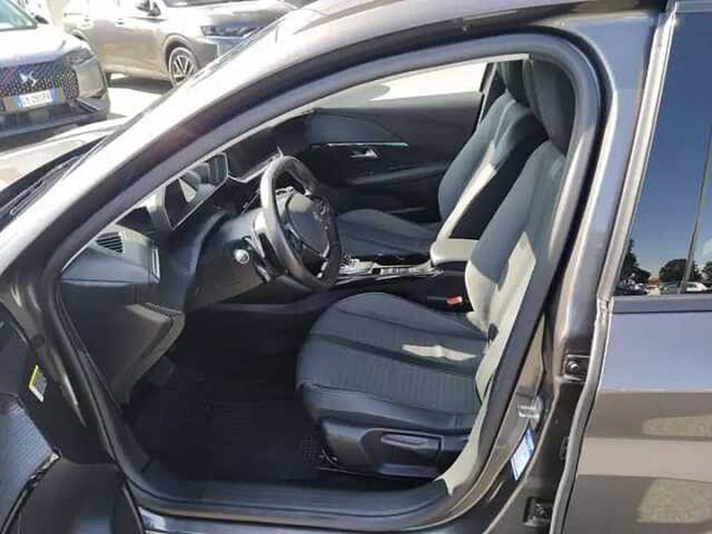 Peugeot 208 usata a Milano (8)