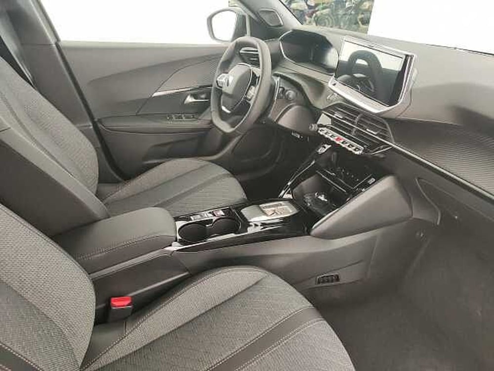 Peugeot 2008 nuova a Teramo (12)