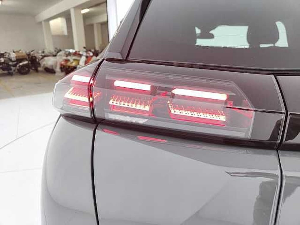 Peugeot 2008 nuova a Teramo (9)
