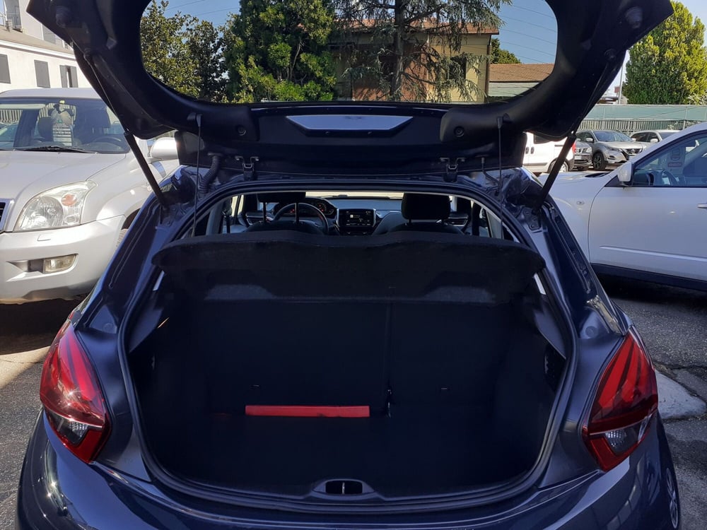 Peugeot 208 usata a Modena (8)