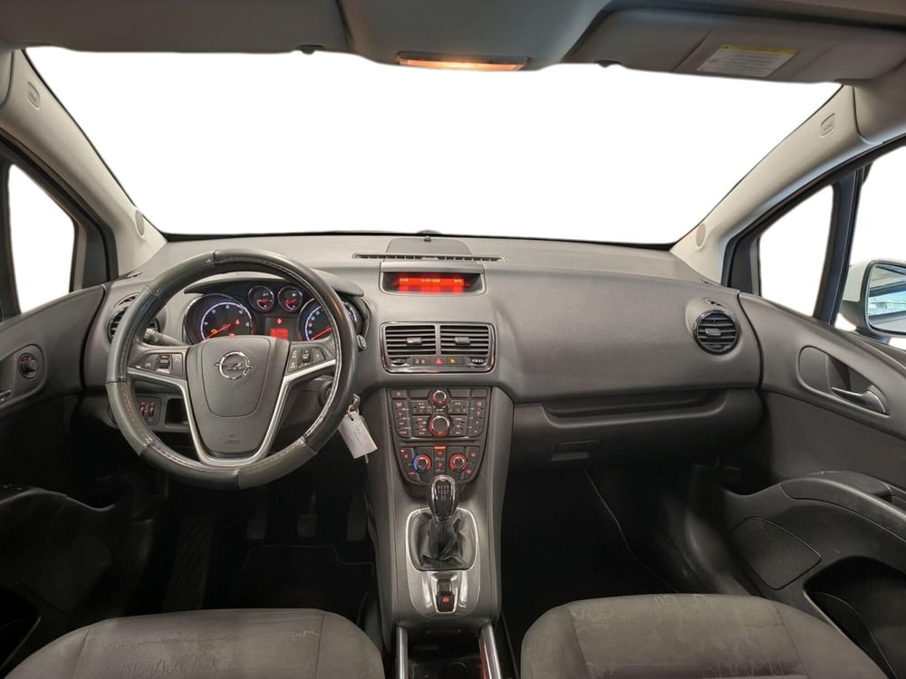 Opel Meriva usata a Udine (11)