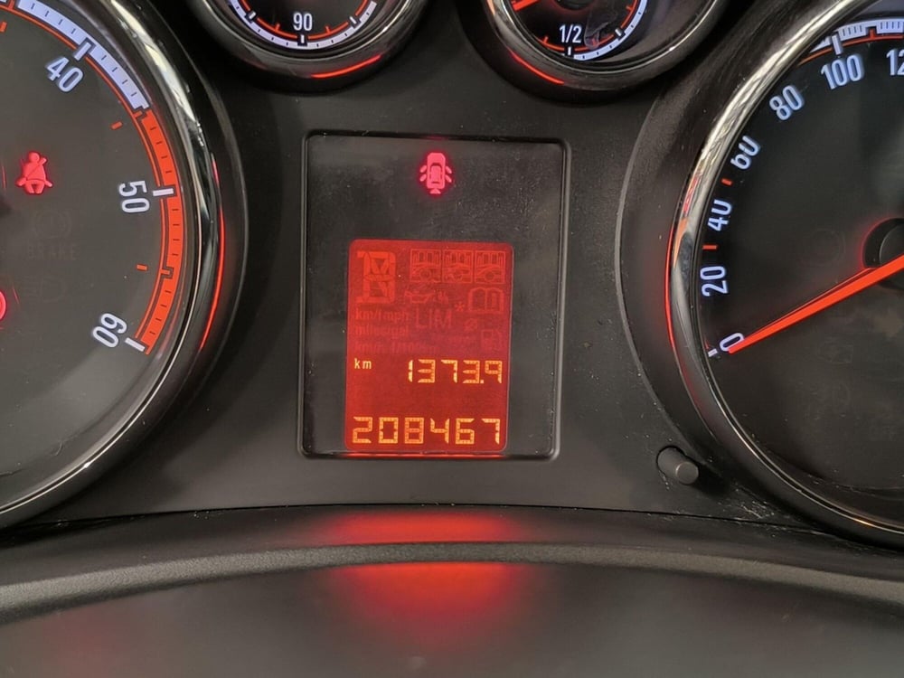 Opel Meriva usata a Udine (13)