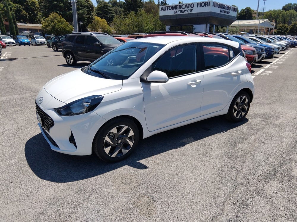 Hyundai i10 nuova a Latina (8)