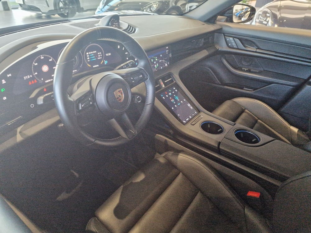 Porsche Taycan Cross Turismo usata a Firenze (20)