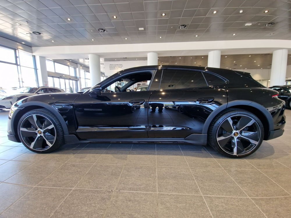 Porsche Taycan Cross Turismo usata a Firenze (7)