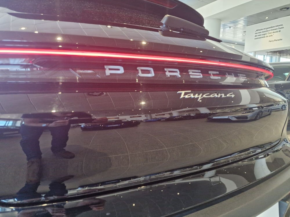 Porsche Taycan Cross Turismo usata a Firenze (8)
