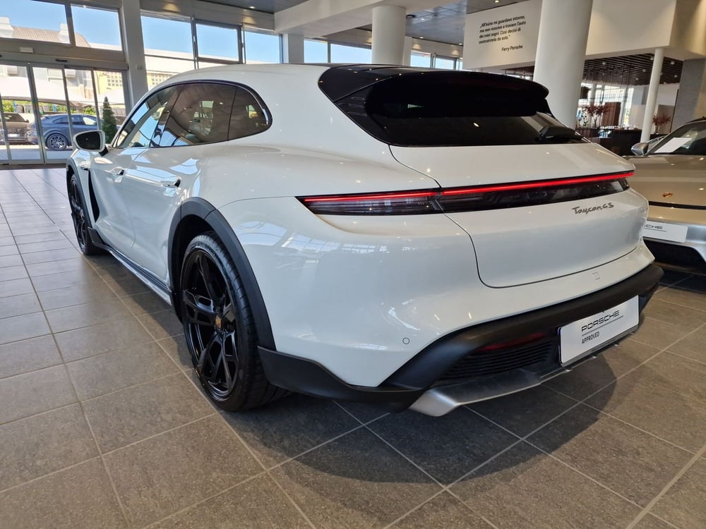 Porsche Taycan Cross Turismo usata a Firenze (7)