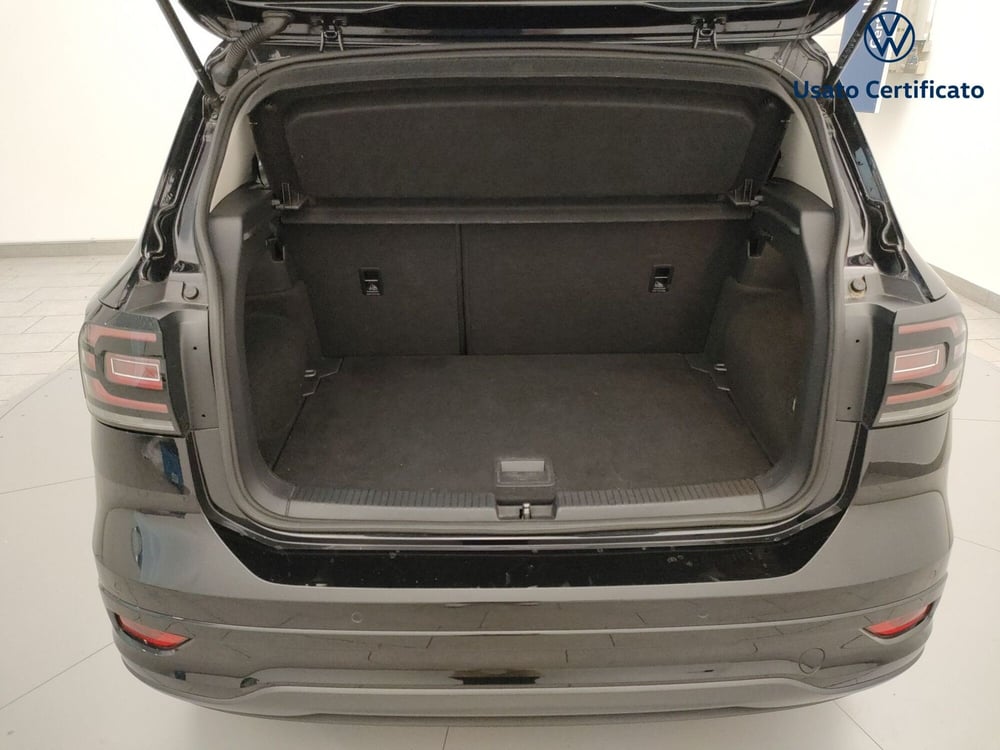 Volkswagen T-Cross usata a Varese (9)