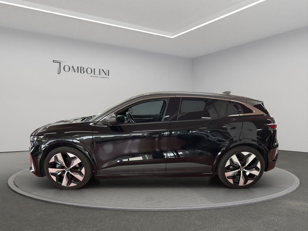 Renault Megane E-Tech Electric usata a Perugia (9)