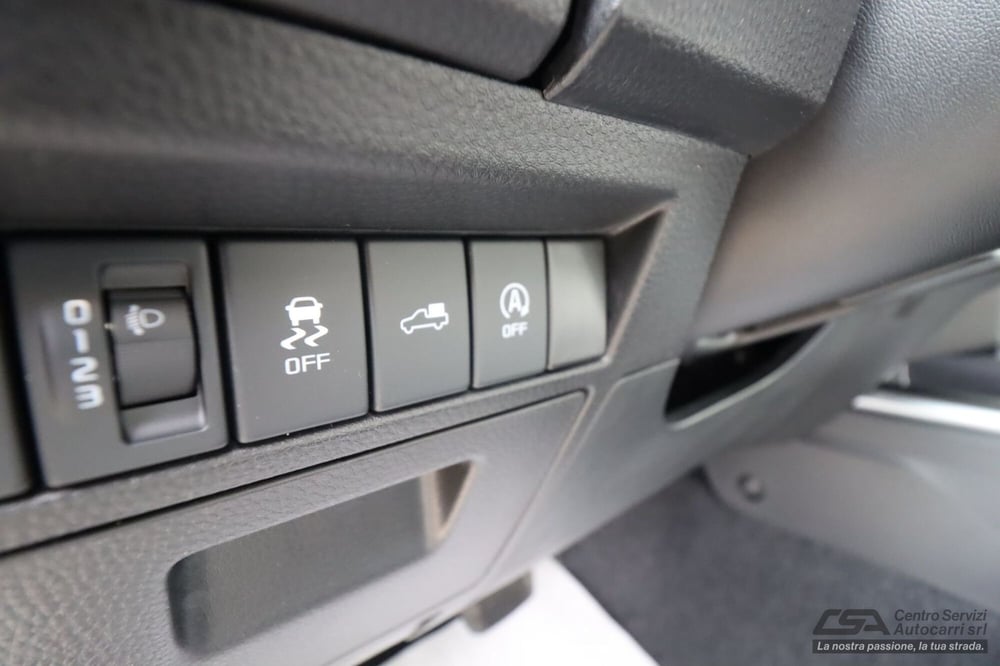 Isuzu D-Max Pick-up nuova a Bologna (10)