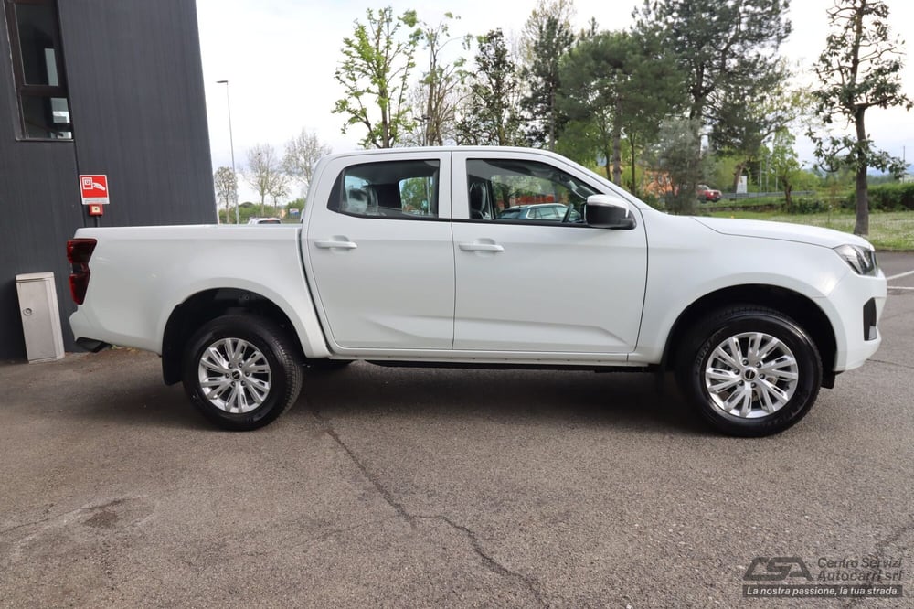 Isuzu D-Max Pick-up nuova a Bologna (4)