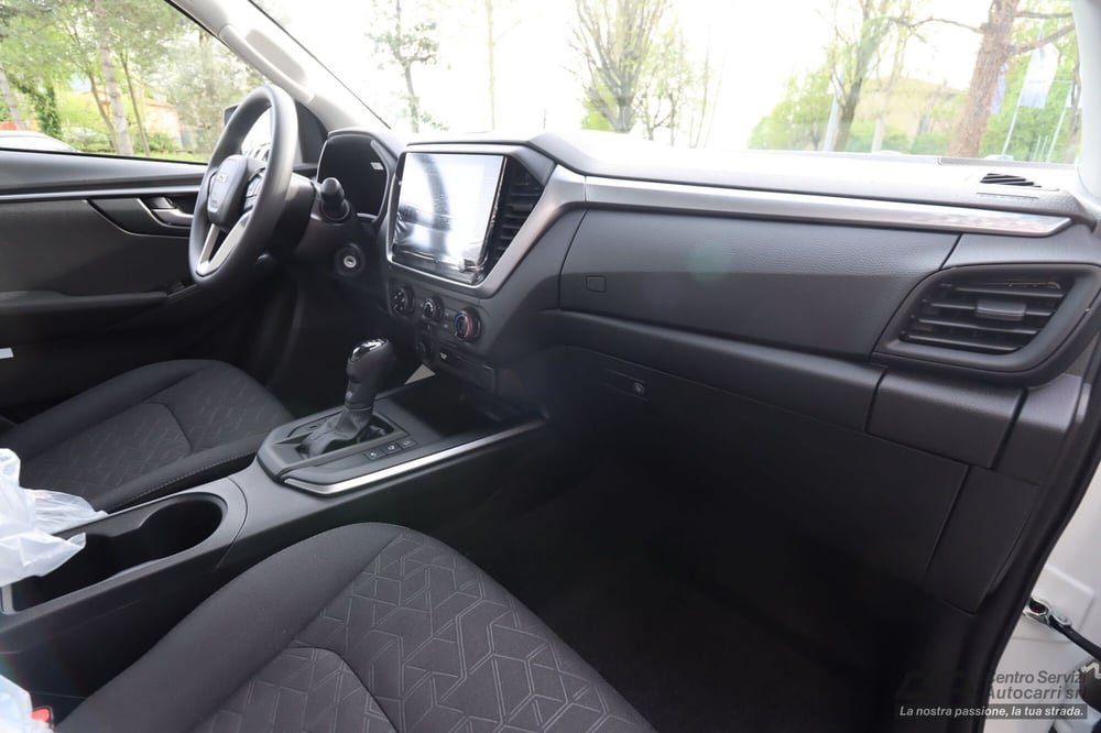 Isuzu D-Max Pick-up nuova a Bologna (7)