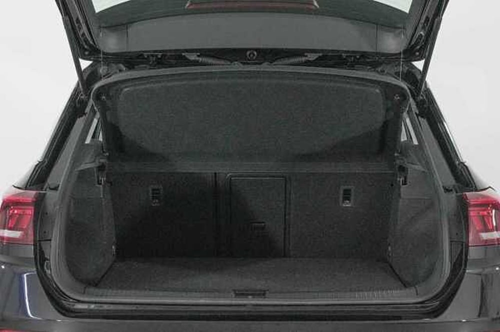 Volkswagen T-Roc usata a Como (8)