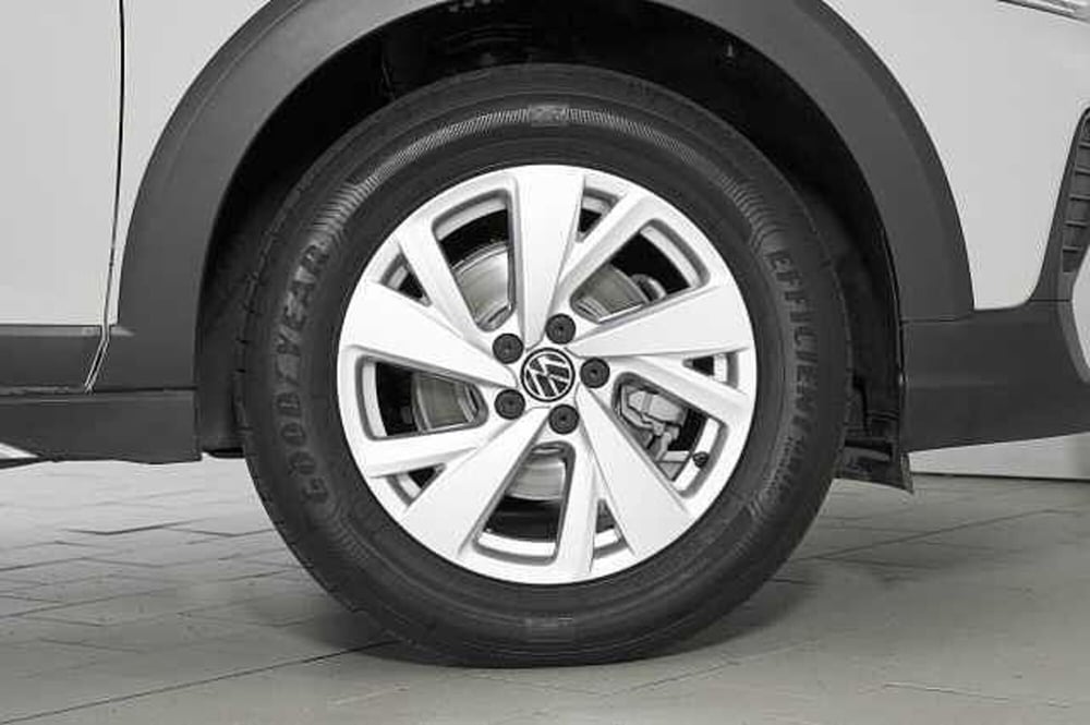 Volkswagen Taigo usata a Como (9)