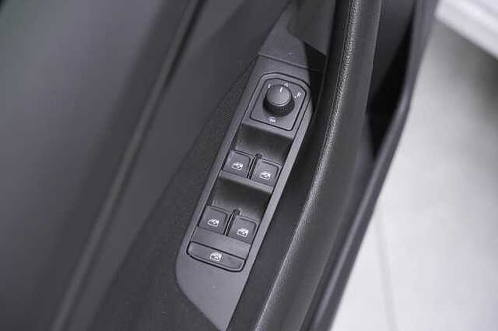 Skoda Kamiq usata a Como (14)