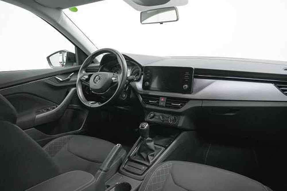 Skoda Kamiq usata a Como (6)
