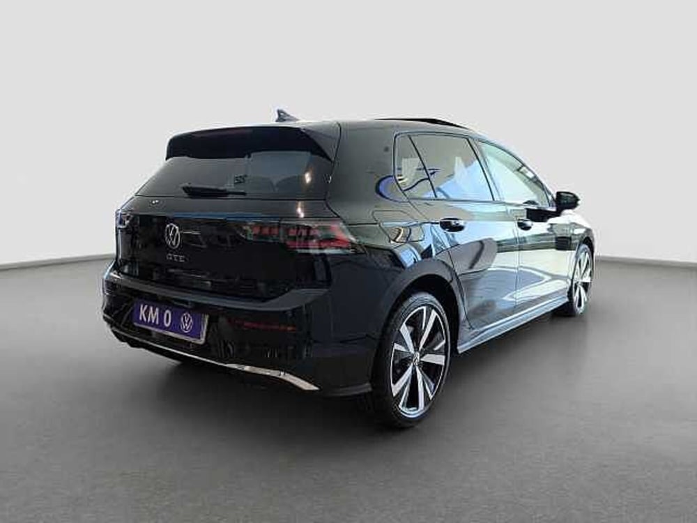 Volkswagen Golf nuova a Como (4)