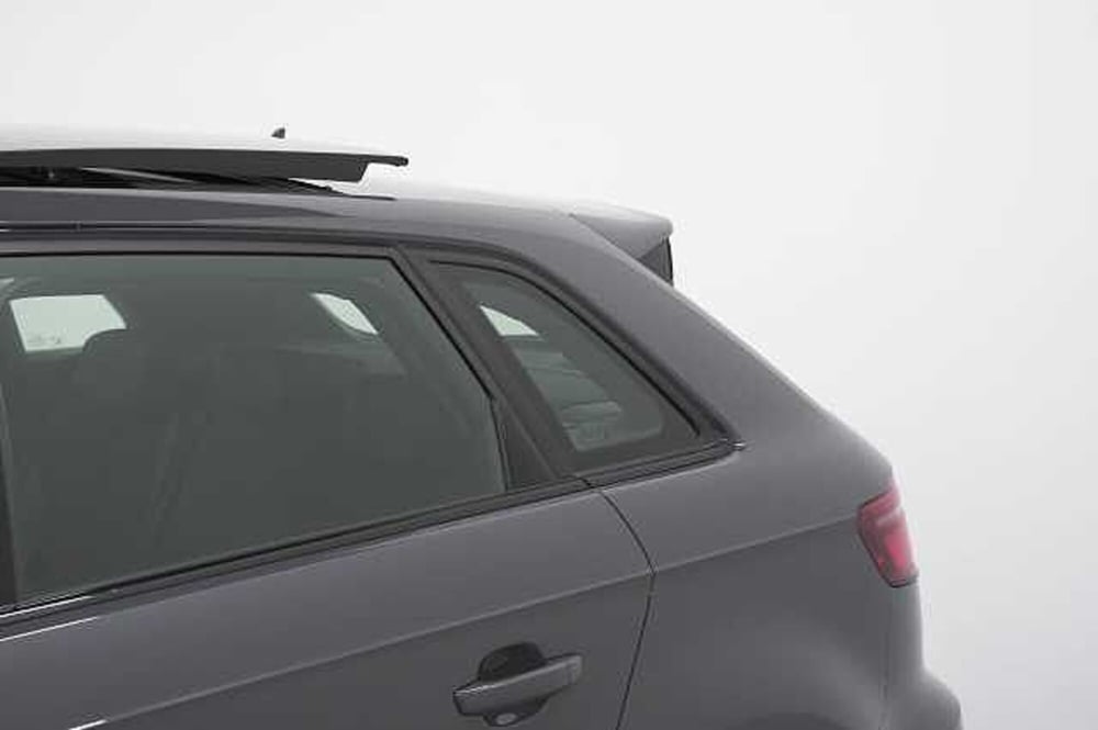 Audi S3 Sportback usata a Como (16)