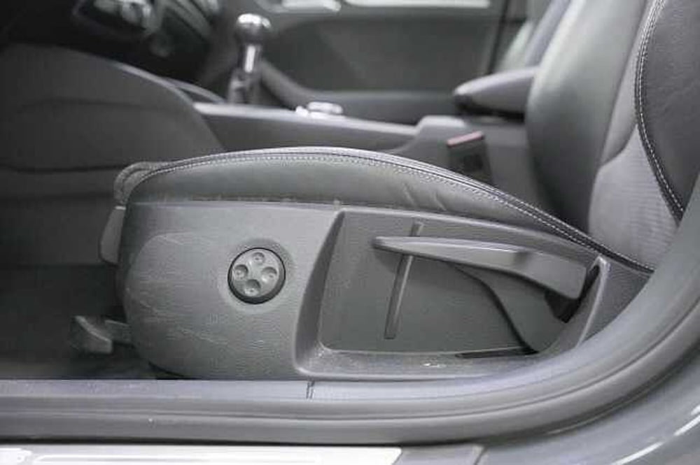 Audi S3 Sportback usata a Como (18)