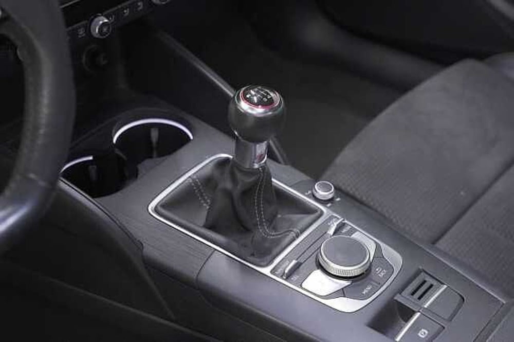 Audi S3 Sportback usata a Como (19)