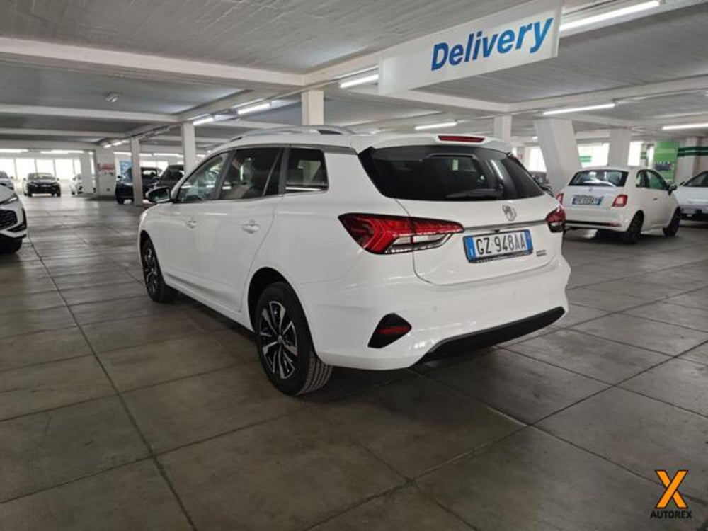 Mg MG5 nuova a Varese (11)