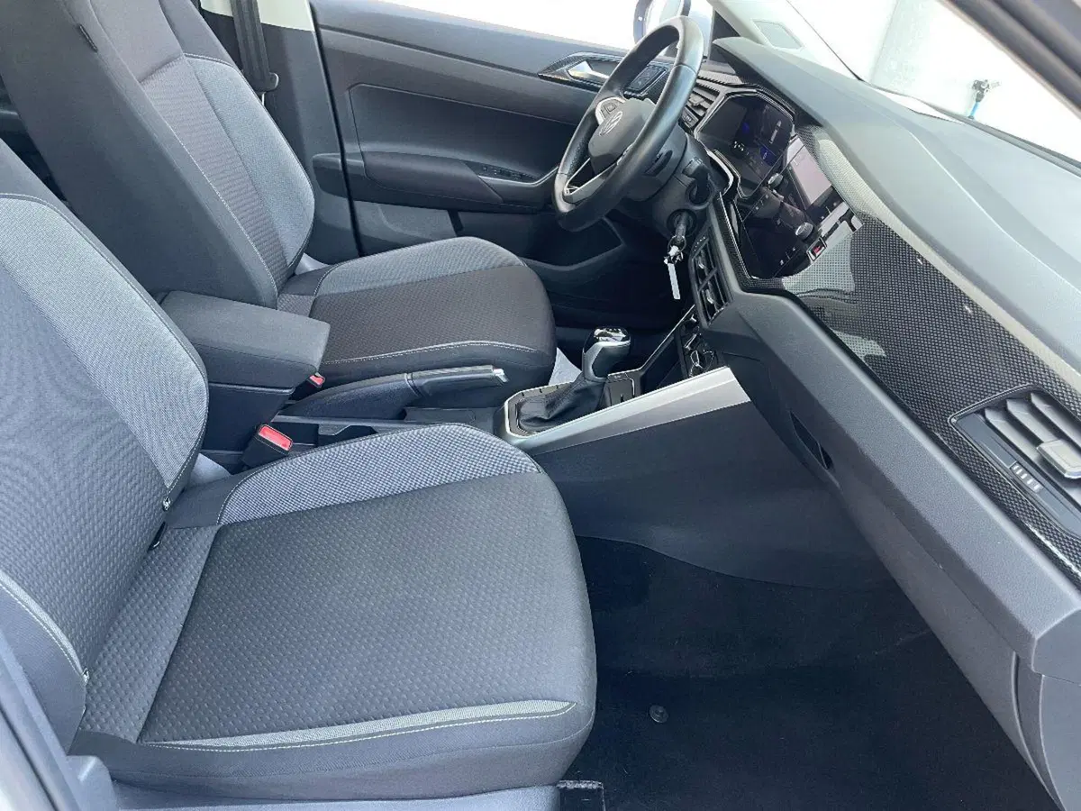 Volkswagen Taigo usata a Lecce (18)