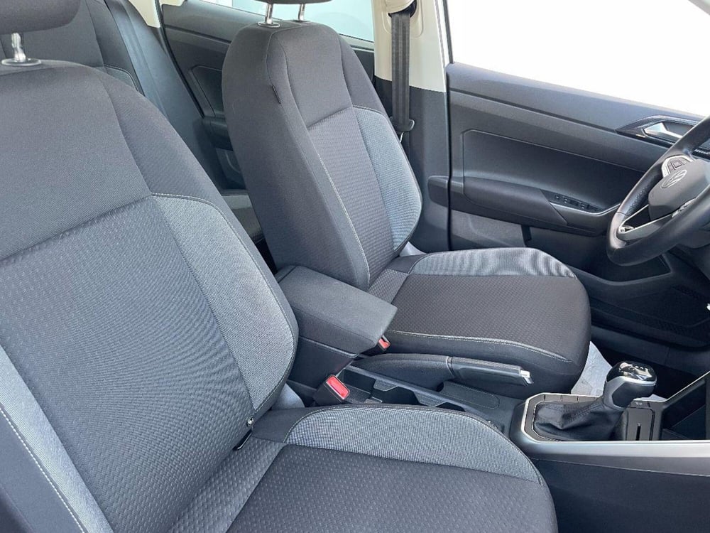 Volkswagen Taigo usata a Lecce (19)
