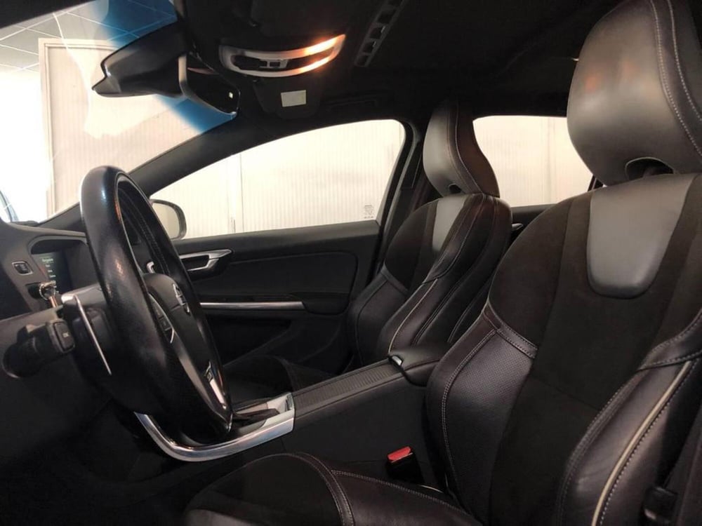 Volvo V60 usata a Torino (11)