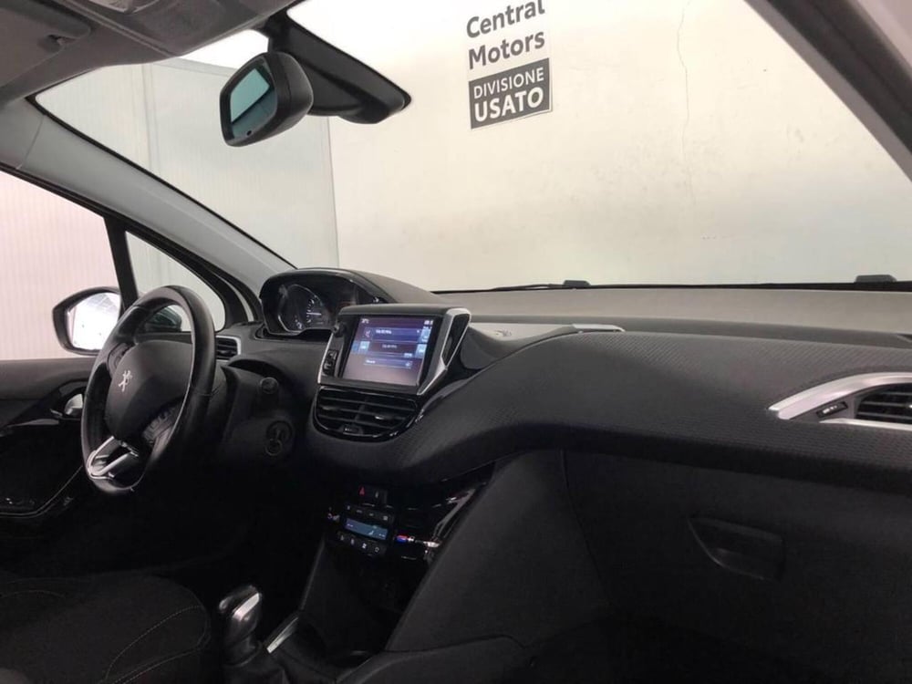 Peugeot 208 usata a Torino (9)