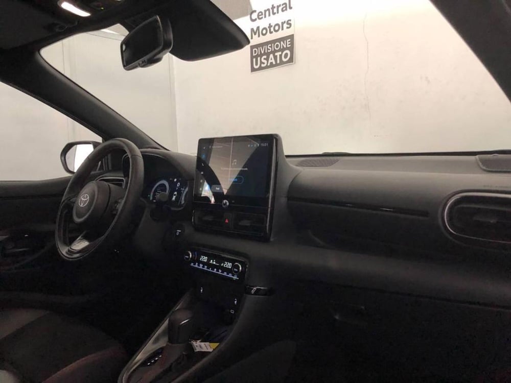 Toyota Yaris Cross usata a Torino (9)
