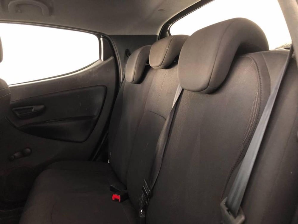 Lancia Ypsilon usata a Torino (12)