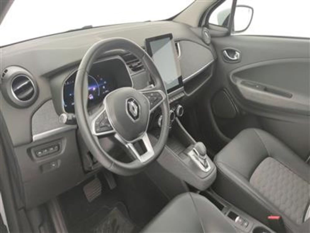 Renault Zoe usata a Bari (14)