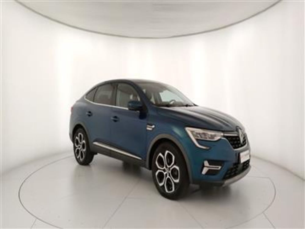 Renault Arkana usata a Bari (10)