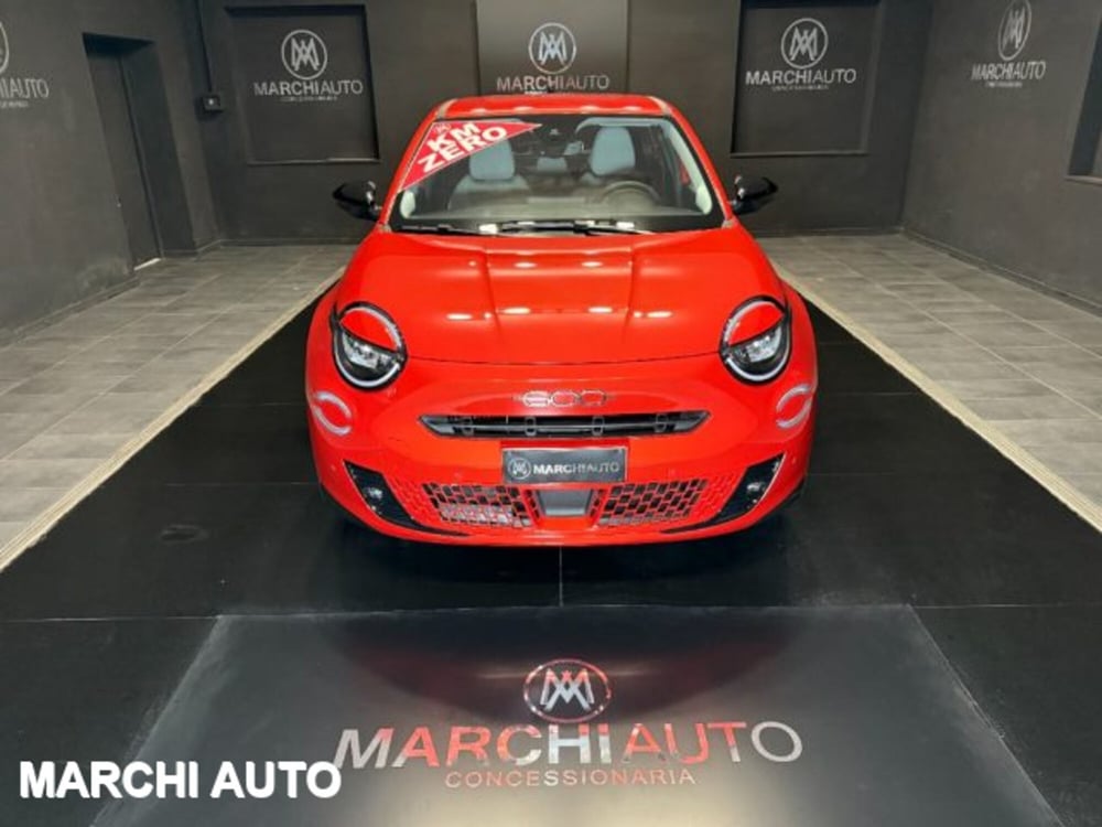 Fiat 600 nuova a Perugia (2)