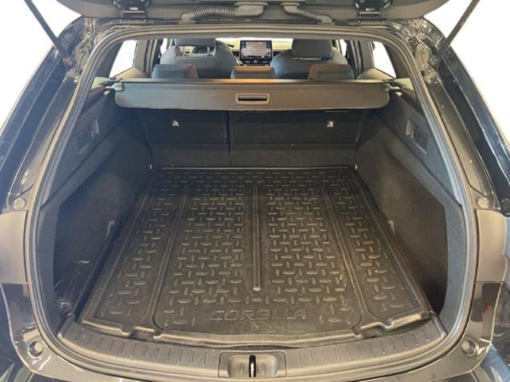 Toyota Corolla Touring Sports usata a Vercelli (10)