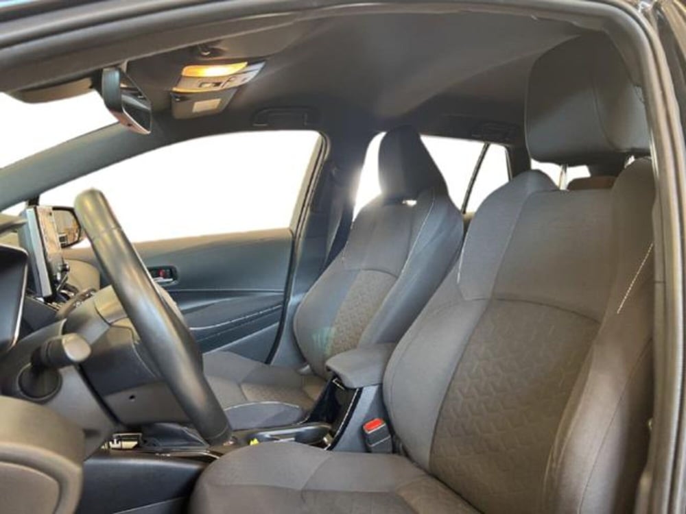 Toyota Corolla Touring Sports usata a Vercelli (11)