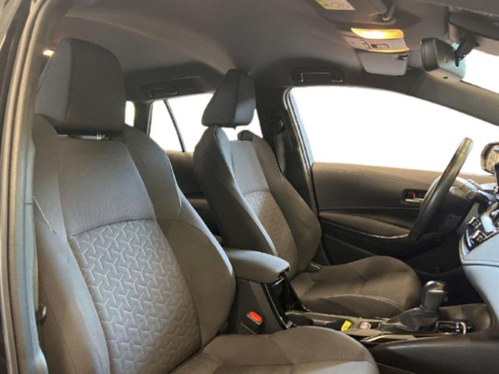 Toyota Corolla Touring Sports usata a Vercelli (6)