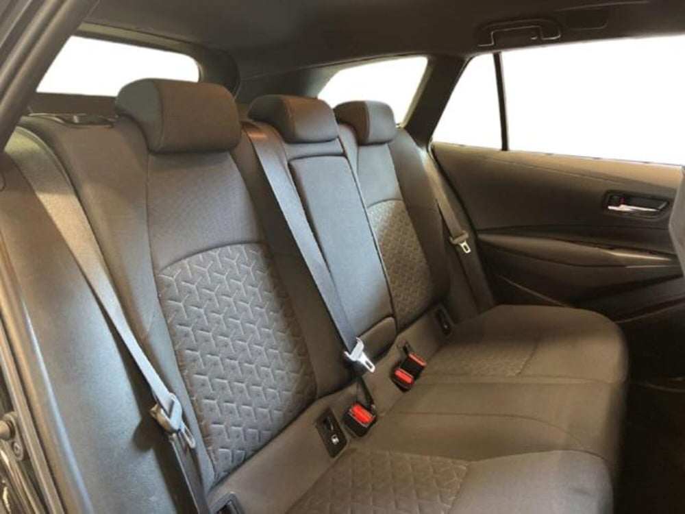 Toyota Corolla Touring Sports usata a Vercelli (7)