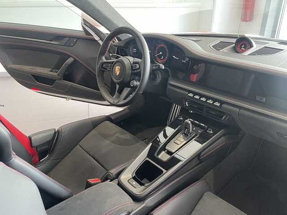 Porsche 911 Coupé usata a Genova (9)
