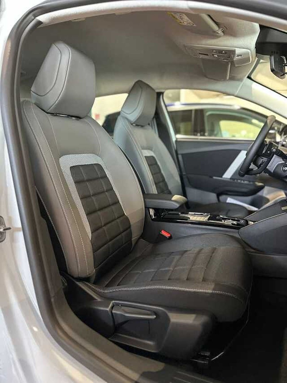 Citroen C4 nuova a Venezia (8)