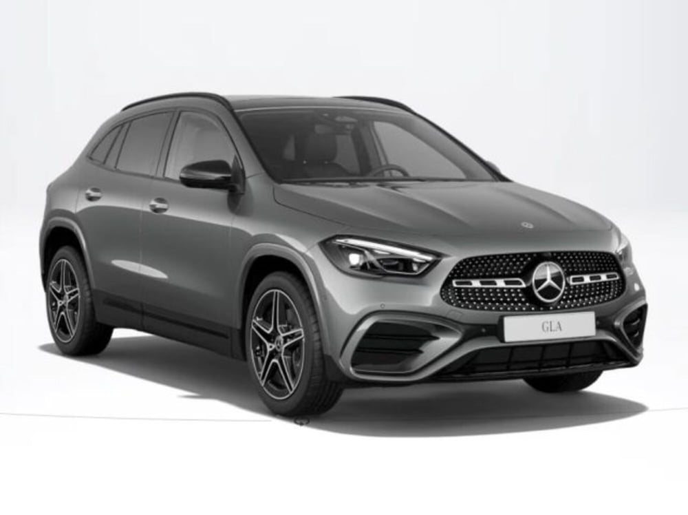 Mercedes-Benz GLA SUV nuova a Verona