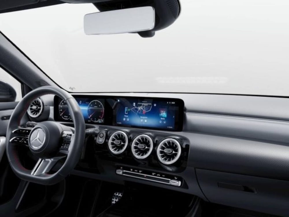 Mercedes-Benz Classe A nuova a Verona (8)