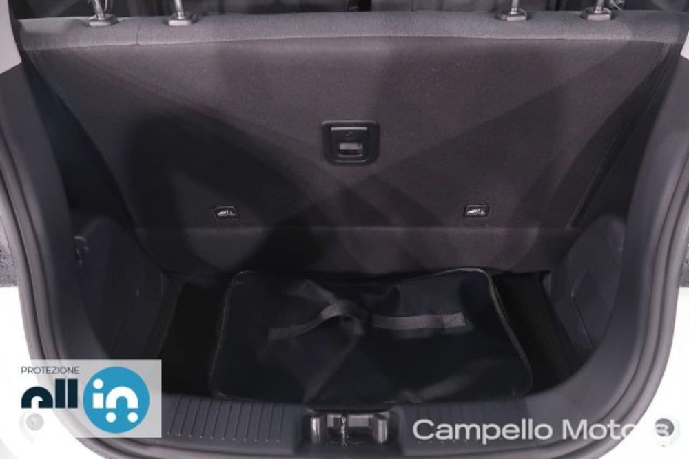Leapmotor T03 nuova a Venezia (16)