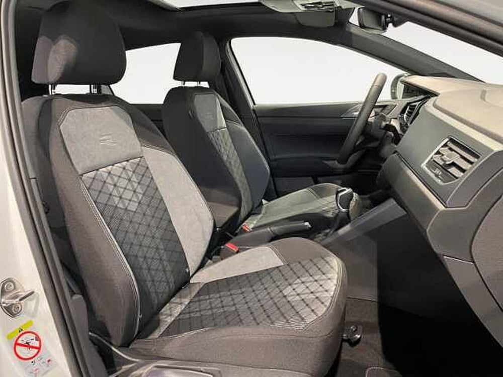 Volkswagen Taigo nuova a Ravenna (10)
