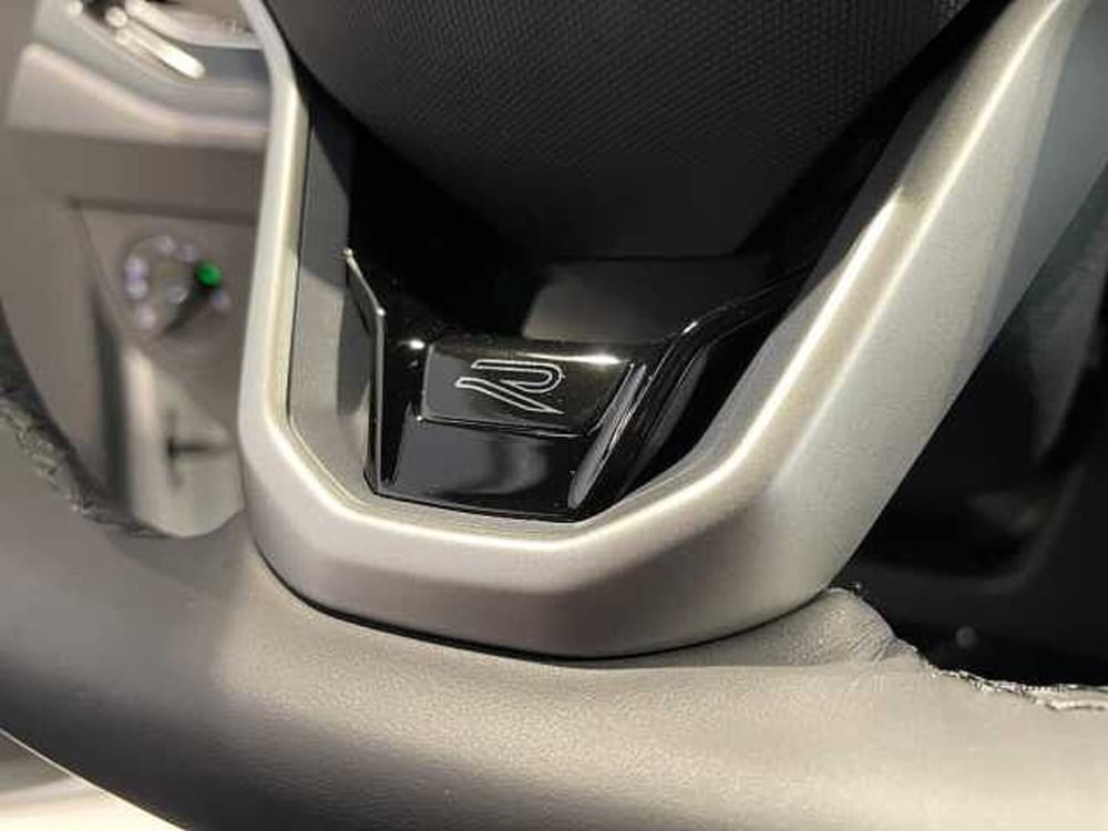 Volkswagen Taigo nuova a Ravenna (18)