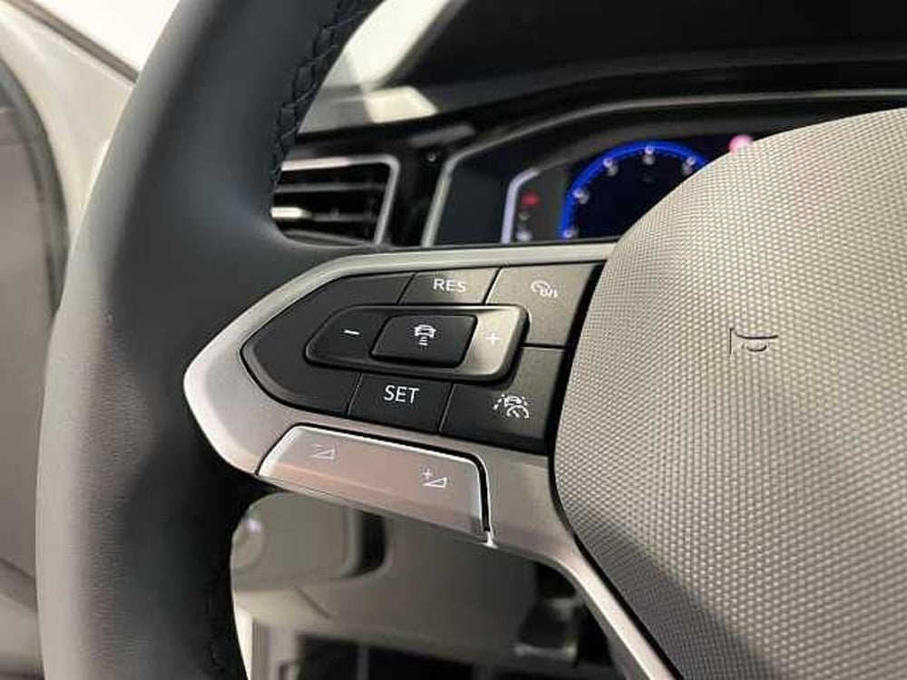 Volkswagen Taigo nuova a Ravenna (19)