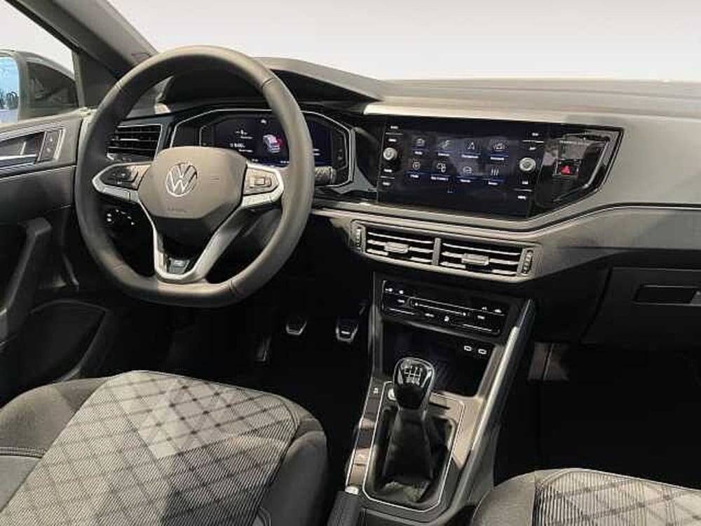 Volkswagen Taigo nuova a Ravenna (7)