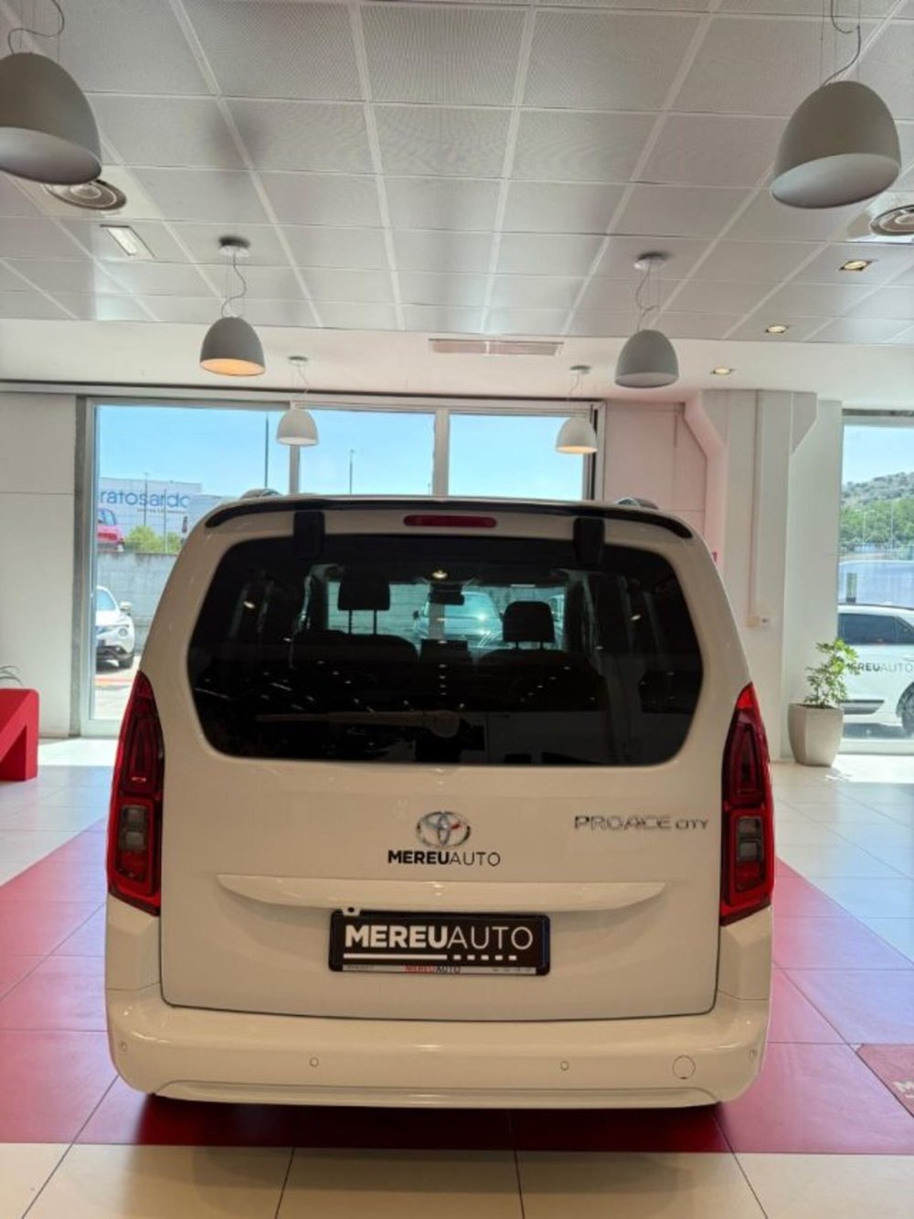 Toyota Proace City Verso nuova a Sassari (3)